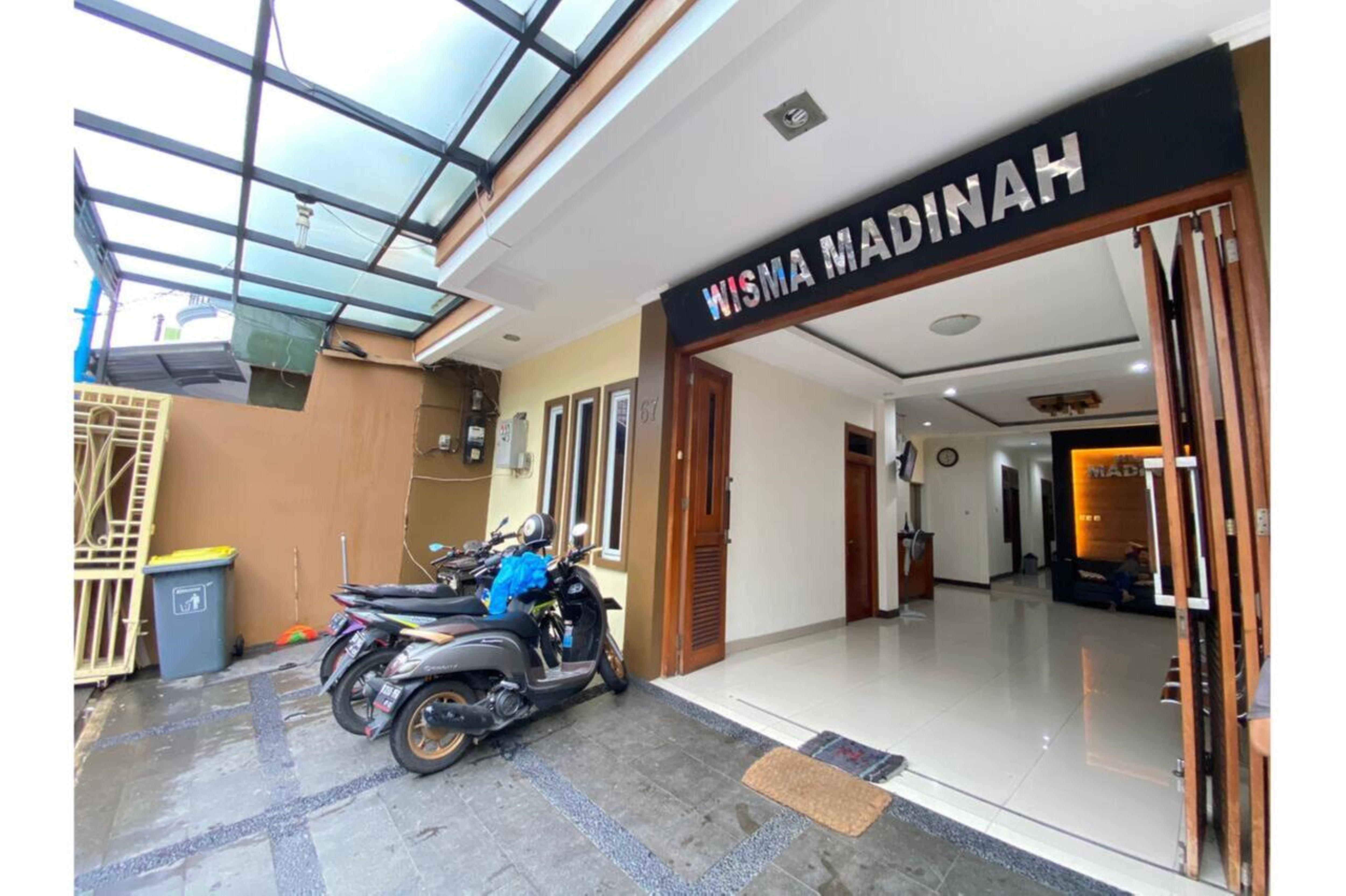 Oyo 2357 Syariah Grand Raudhah Ξενοδοχείο Τζακάρτα Εξωτερικό φωτογραφία